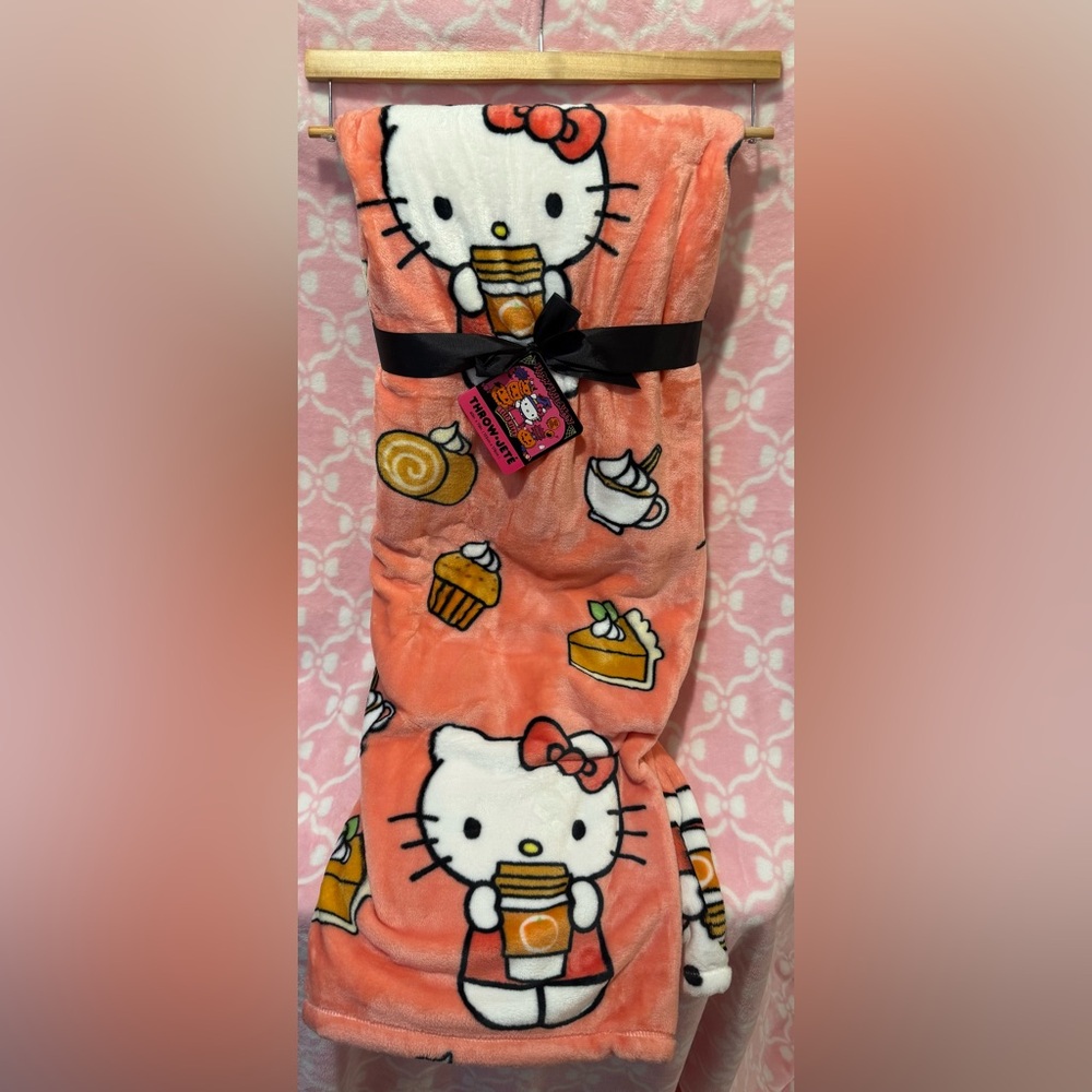 Hello Kitty Fall Throw Blanket
